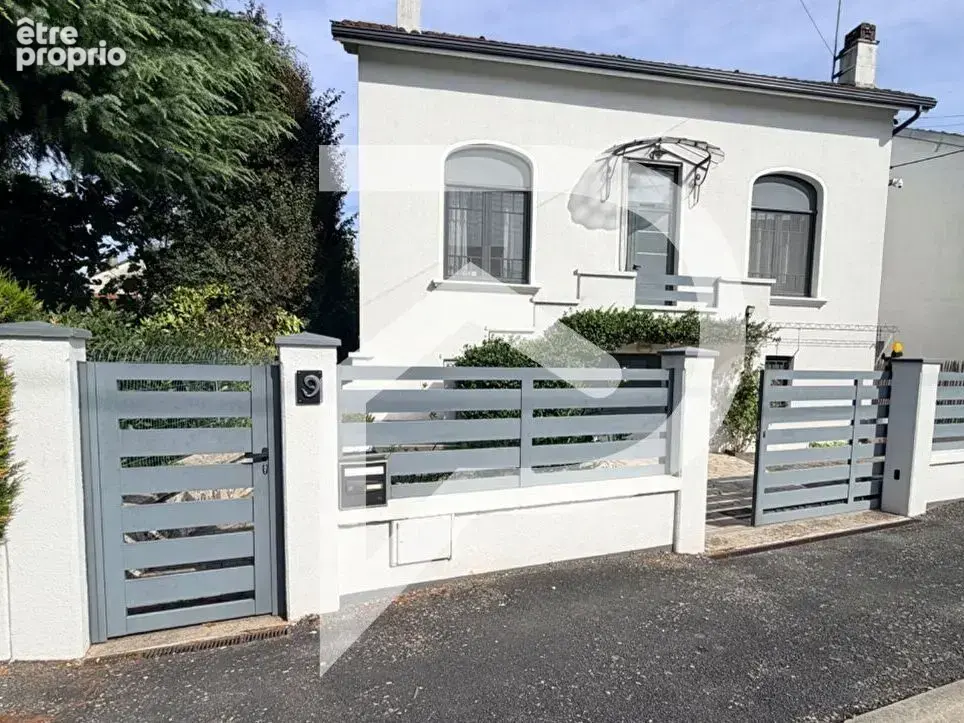 Maison à TRELISSAC