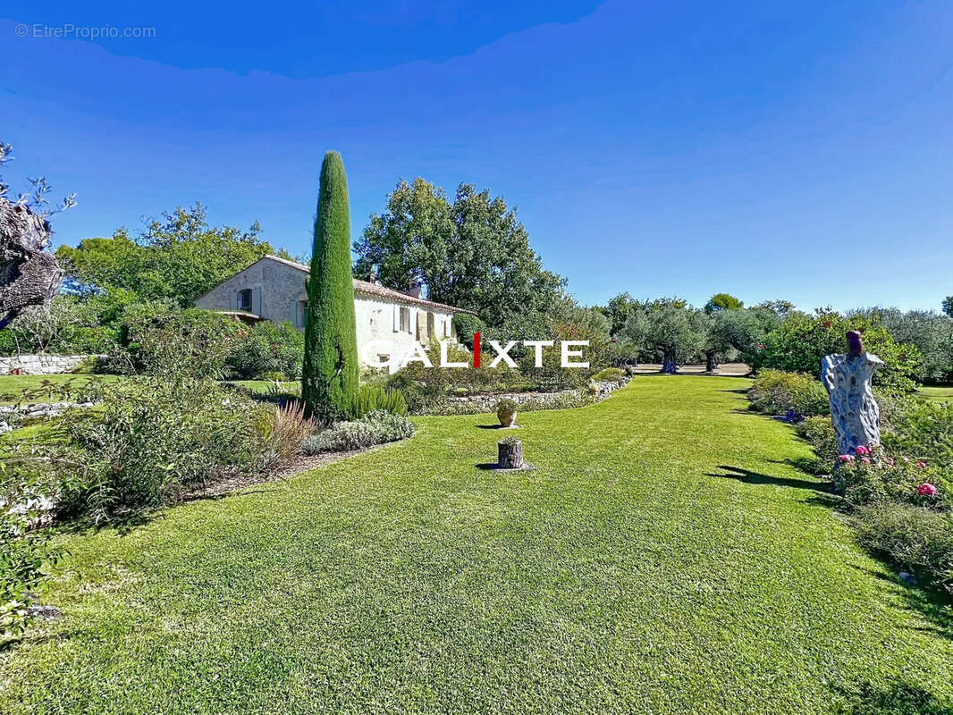 Maison à TOURRETTES