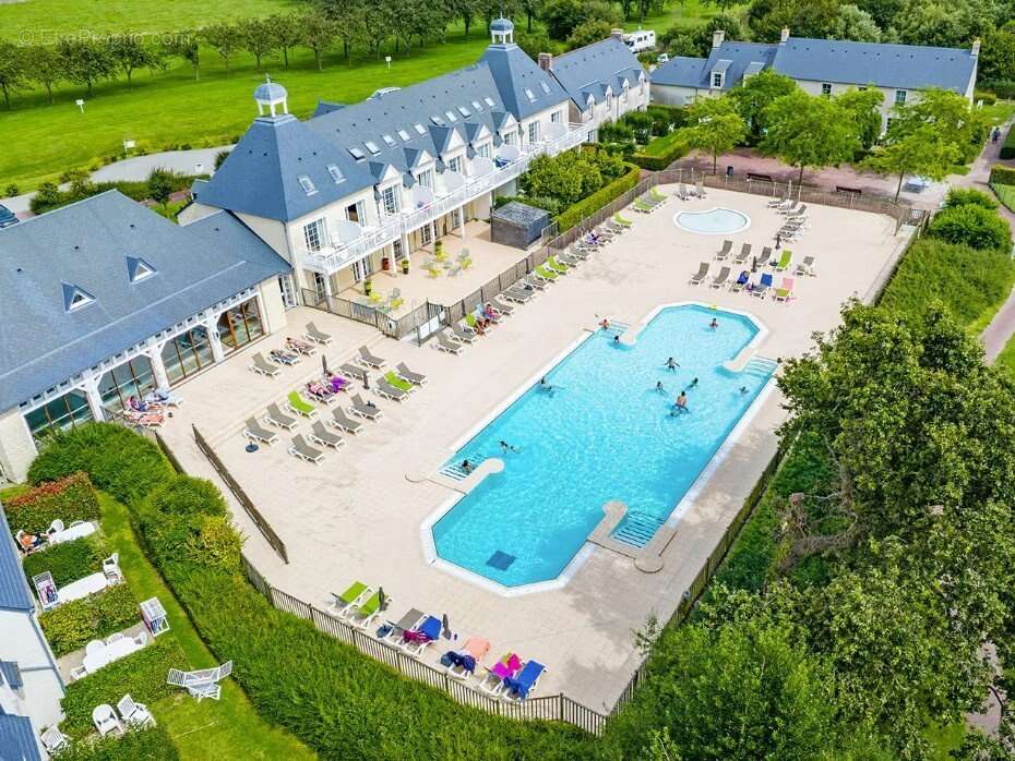 Maison à PORT-EN-BESSIN-HUPPAIN