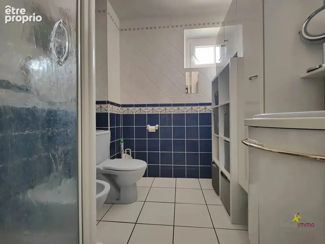 Appartement en duplex avec parking privé - en retrait de la rue - photo 11