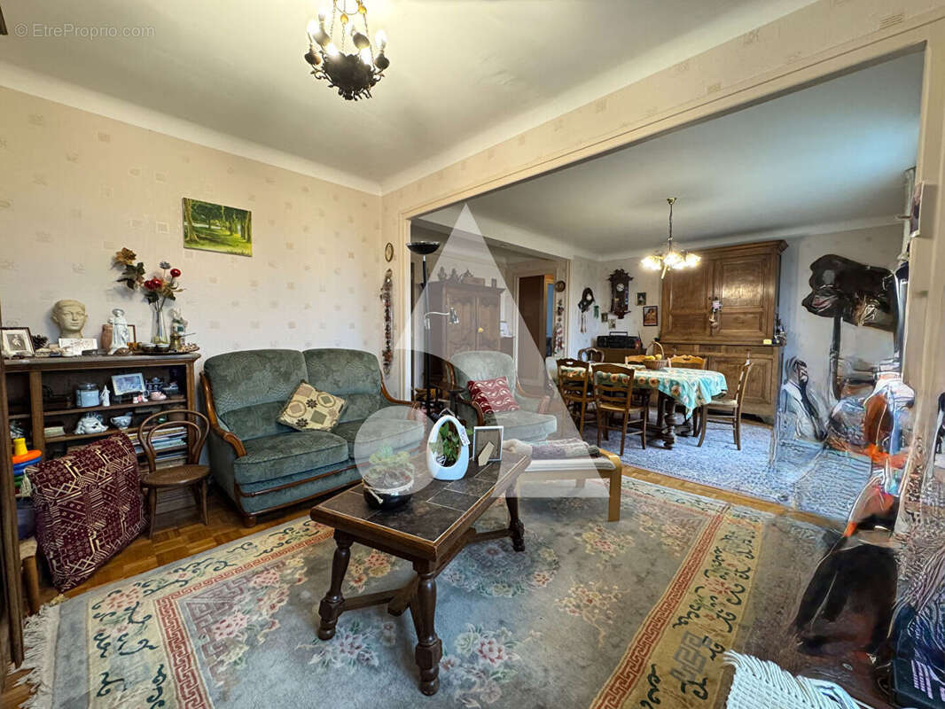 Appartement à CHARLEVILLE-MEZIERES