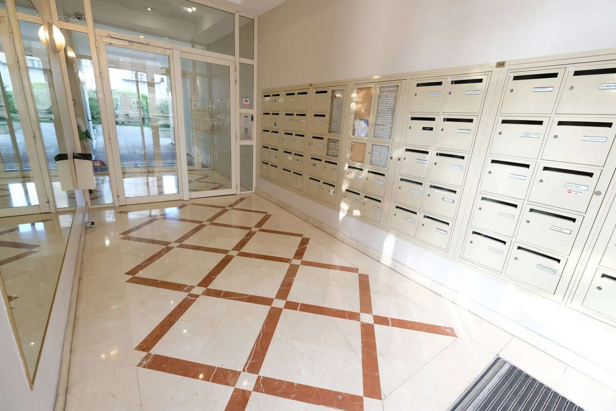 Appartement à COLOMBES
