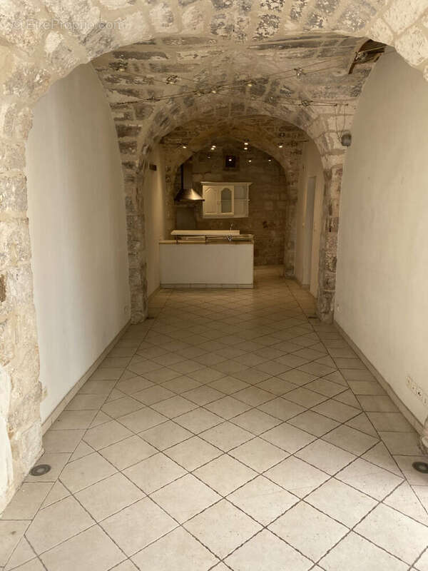 AVIGNON T3 intra muros avec grande cour privative au calme - photo 15