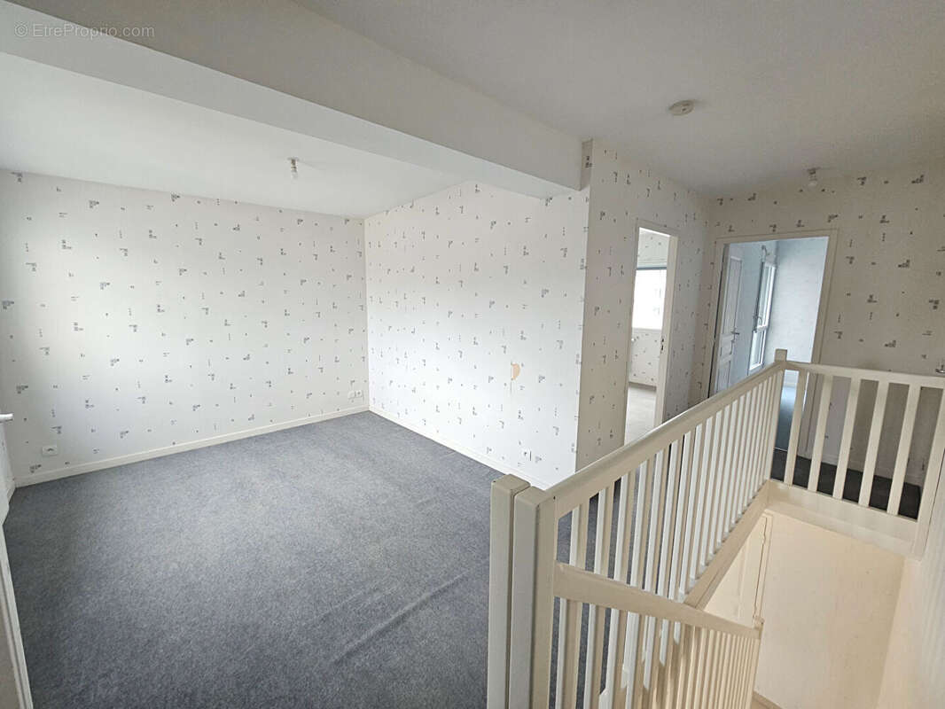 Maison 4 chambres  111 m²  Gévezé - photo 11