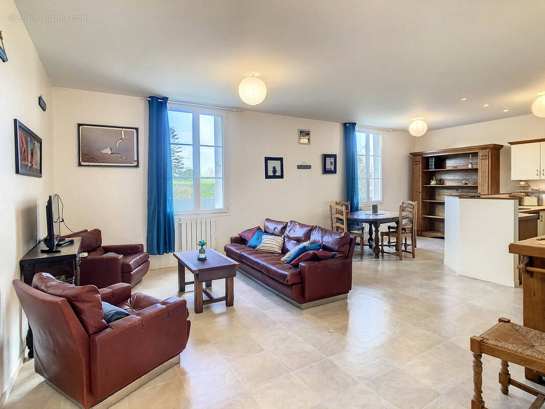 Appartement à BARNEVILLE-CARTERET