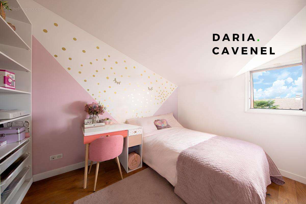 Maison à L'HAY-LES-ROSES