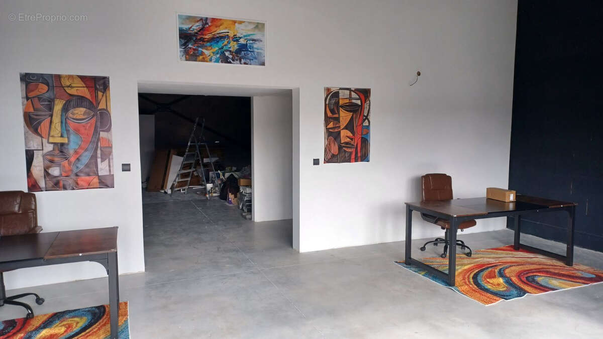 Batiment commercial locatif - vente d'un lot - photo 6