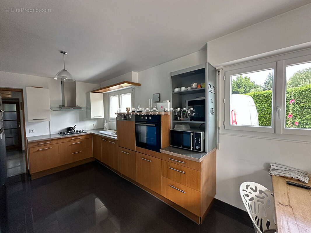 Maison à ISNEAUVILLE