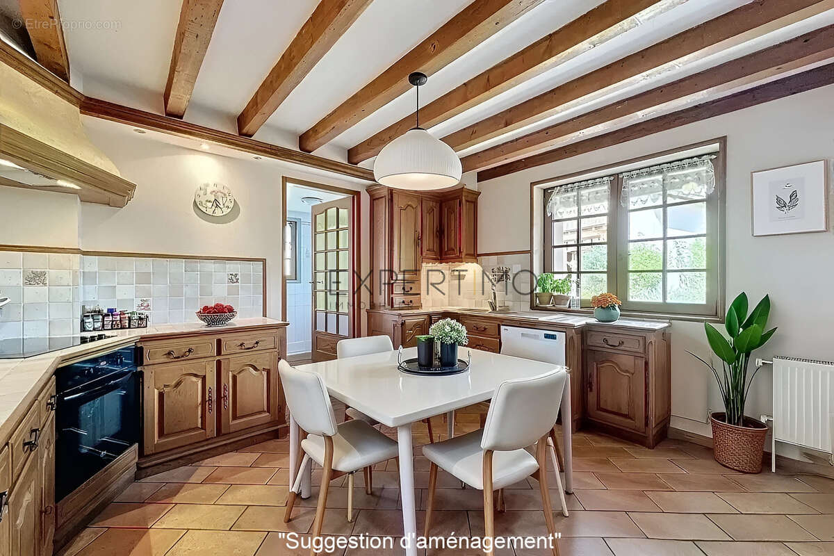 Charmante maison avec 2 gîtes indépendants à Sennecey-le-Grand : Calme, Potentiel et Revenu - photo 7