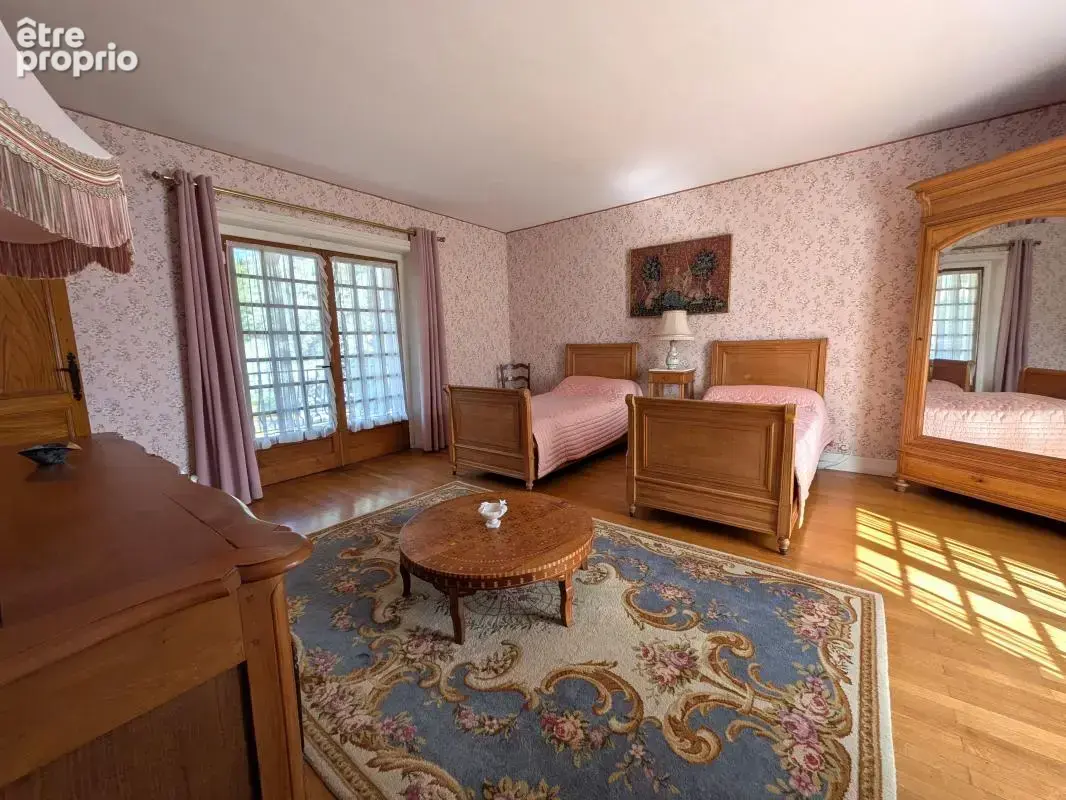 Grande maison familiale au coeur du village de SAINT POINT - photo 9