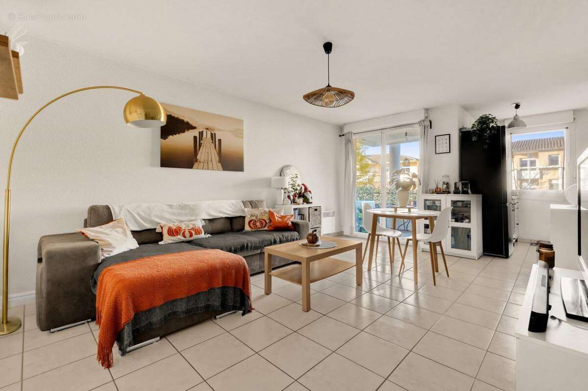 Appartement à COLOMIERS