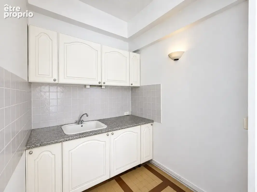 Toulouse - quartier des minimes - studio a renover avec debarras privatif - photo 2