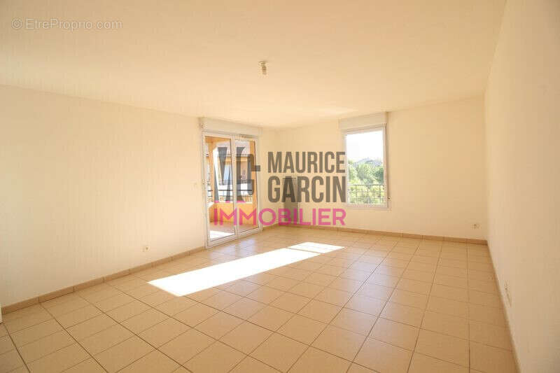 Appartement à L'ISLE-SUR-LA-SORGUE