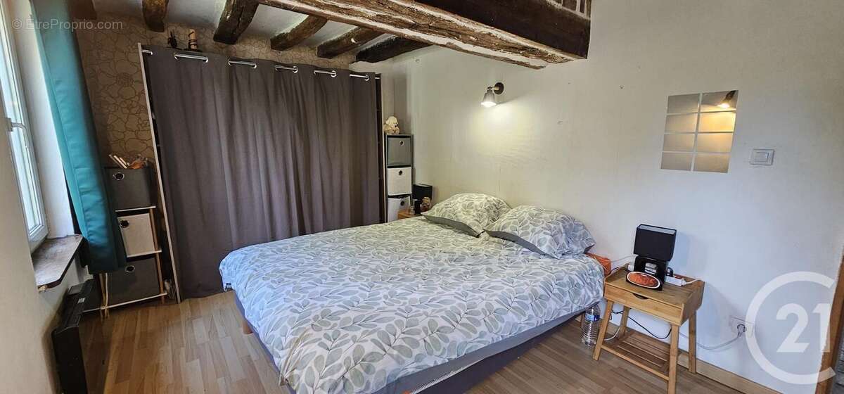 Maison à MESLAY-LE-VIDAME