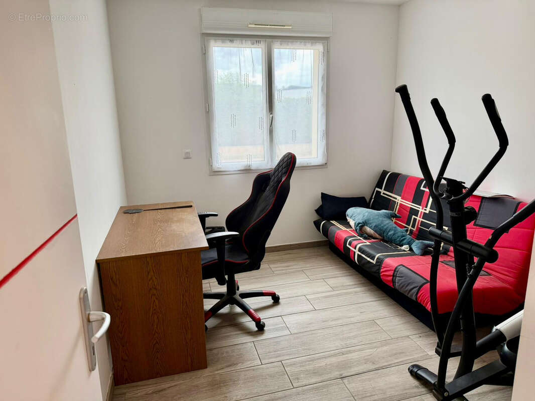 Vente jolie maison plain-pied de 2019  sur 3752 m2 de terrain dont un étang LURE - photo 11