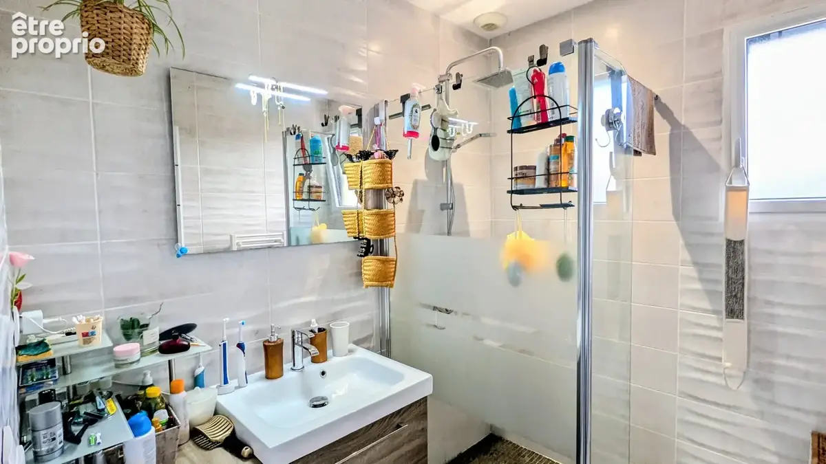Maison de plain-pied 97m2 avec véranda - PORNIC - photo 8