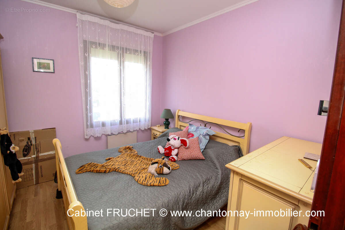 Maison à LA CAILLERE-SAINT-HILAIRE