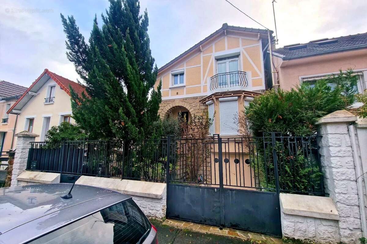 Maison à VILLEMOMBLE