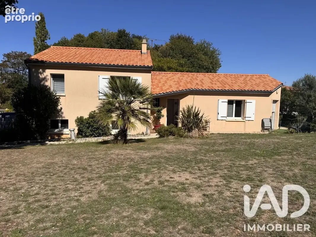 Photo 1 - Maison à SAINT-MESMIN