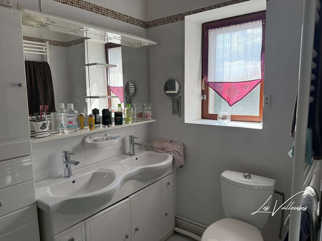Maison 169 m² à Greges  - photo 7