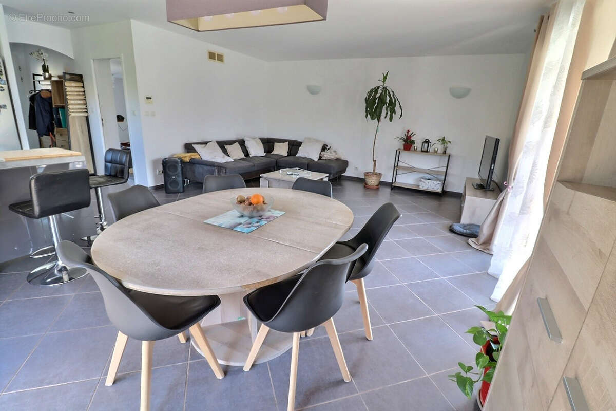 Maison à CLERMONT-L&#039;HERAULT