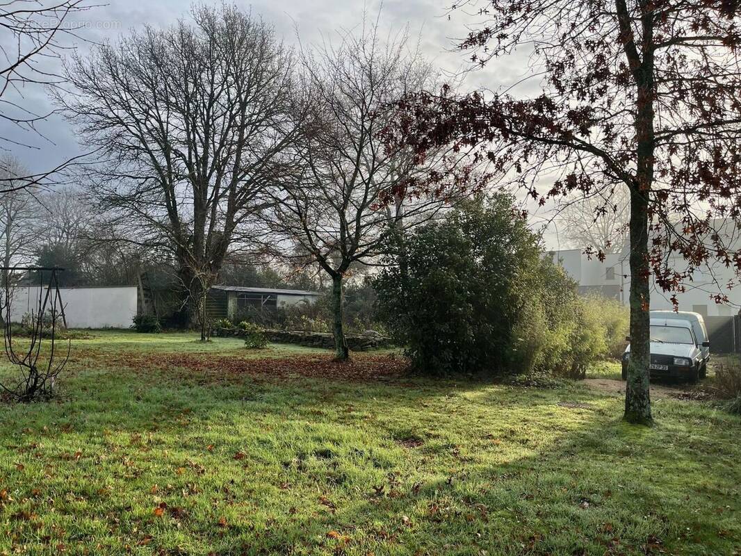 Terrain à TREILLIERES