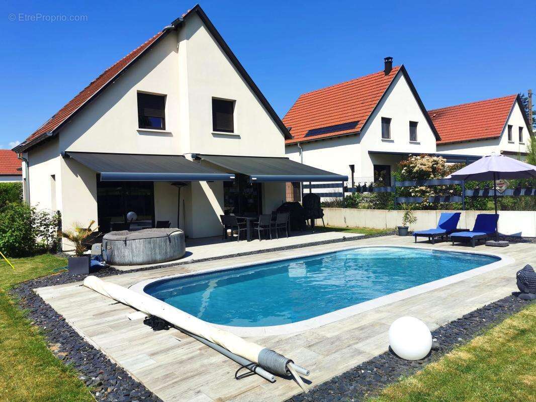 Maison à SCHARRACHBERGHEIM-IRMSTETT