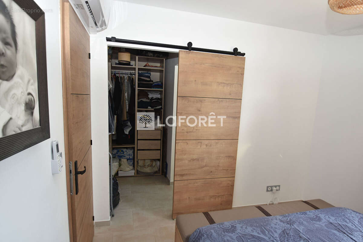 Maison à BAGNOLS-EN-FORET