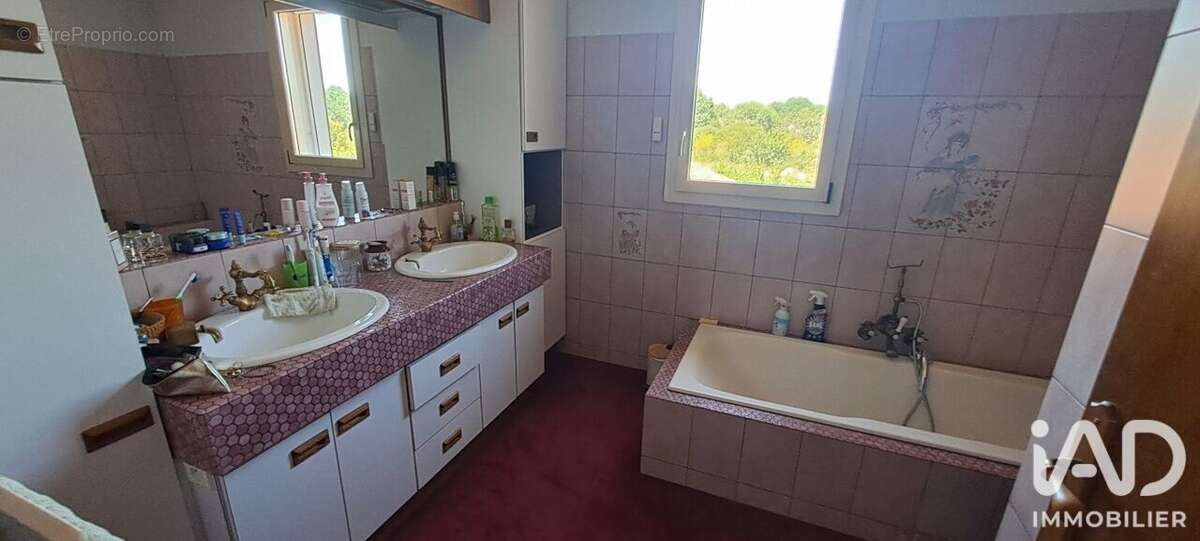 Maison 122 m² à Reffannes  - photo 9