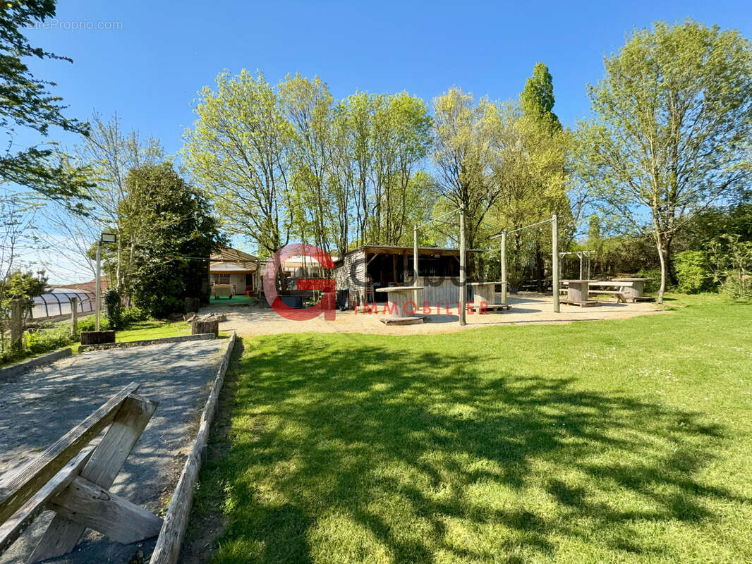 Maison à EXIREUIL