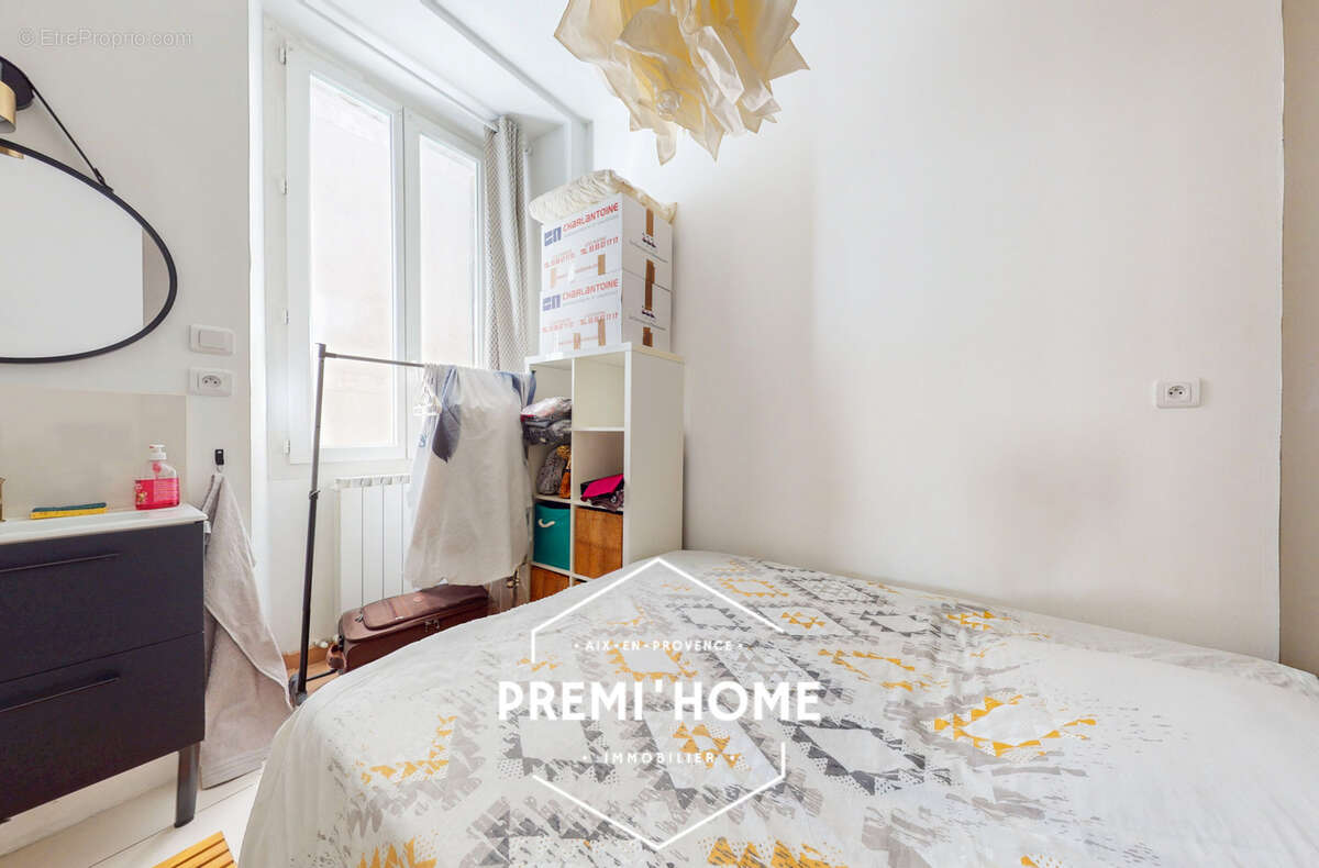 Appartement à MARSEILLE-2E