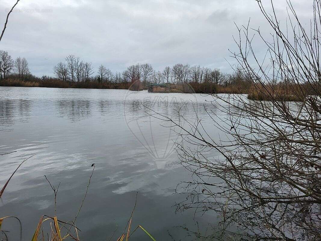 Autre à SERVON-MELZICOURT