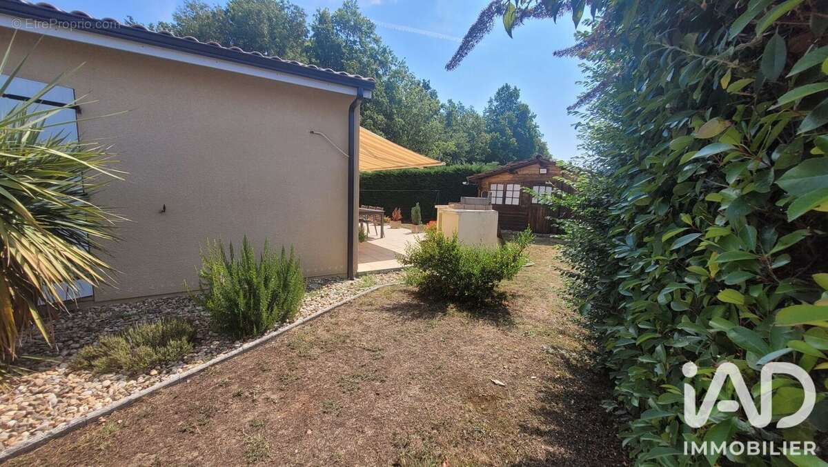 Maison 110 m² à Coutras  - photo 2