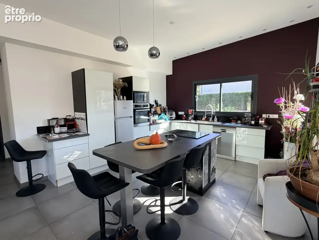 MALAUZAT  Maison moderne de 2017, de 158 m2 habitables, plain pied, 4 chambres, double garage et terrasse bio- - photo 11