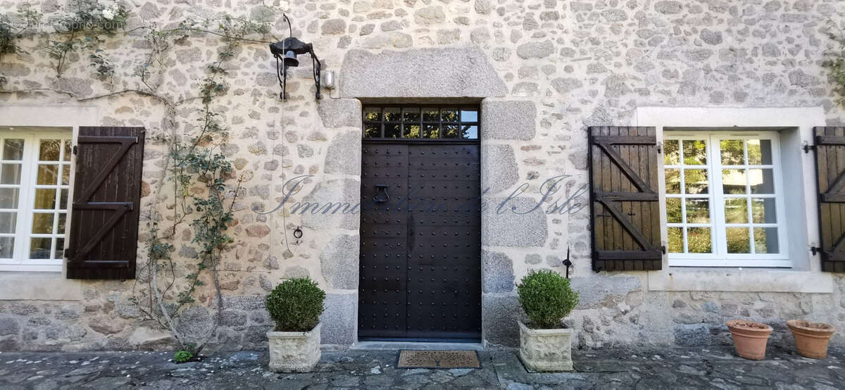 Maison à SAINT-ESTEPHE