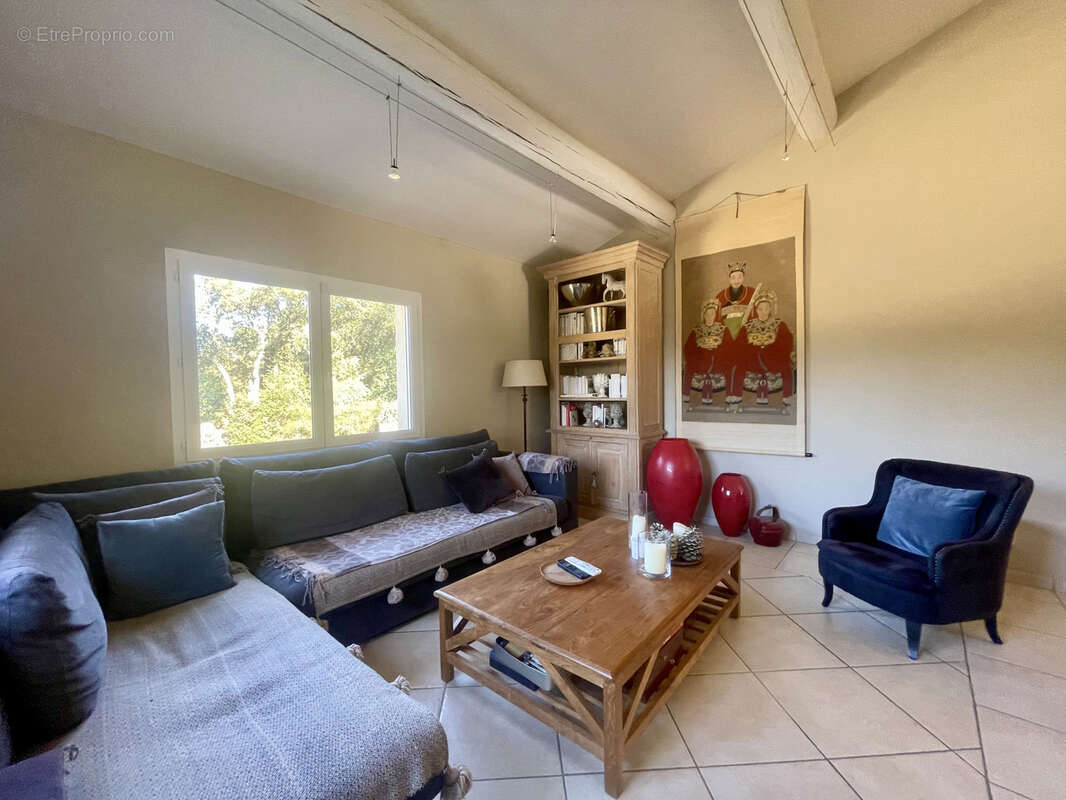 Maison à PERNES-LES-FONTAINES