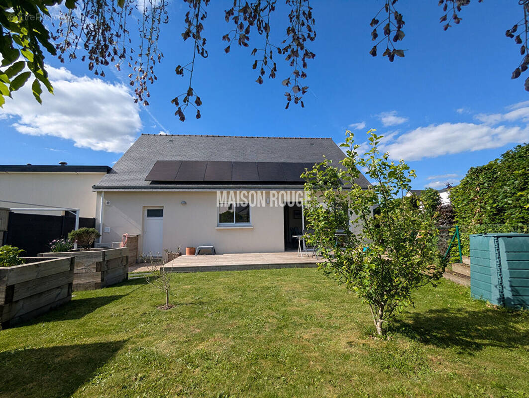 Maison à LOCQUELTAS