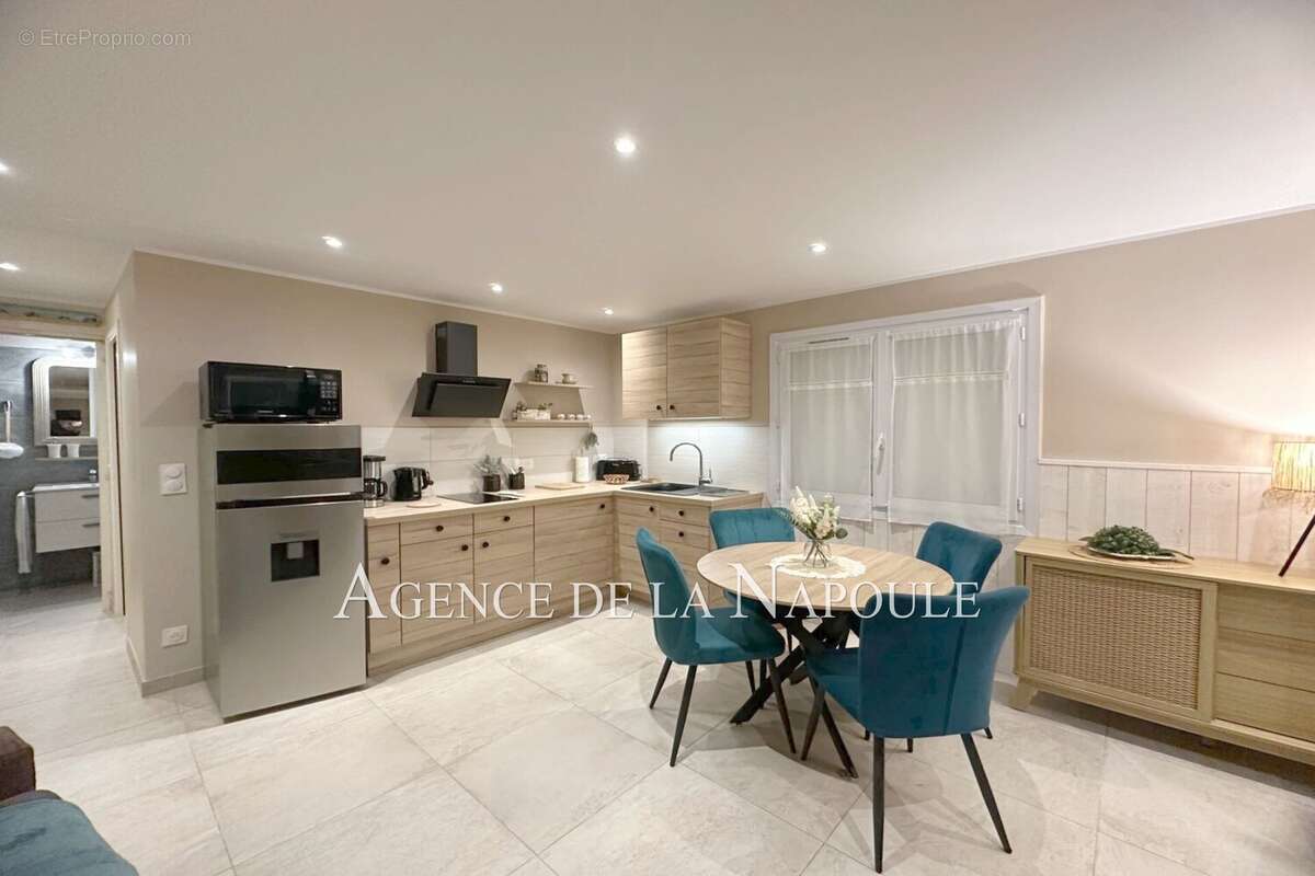 Maison à MANDELIEU-LA-NAPOULE