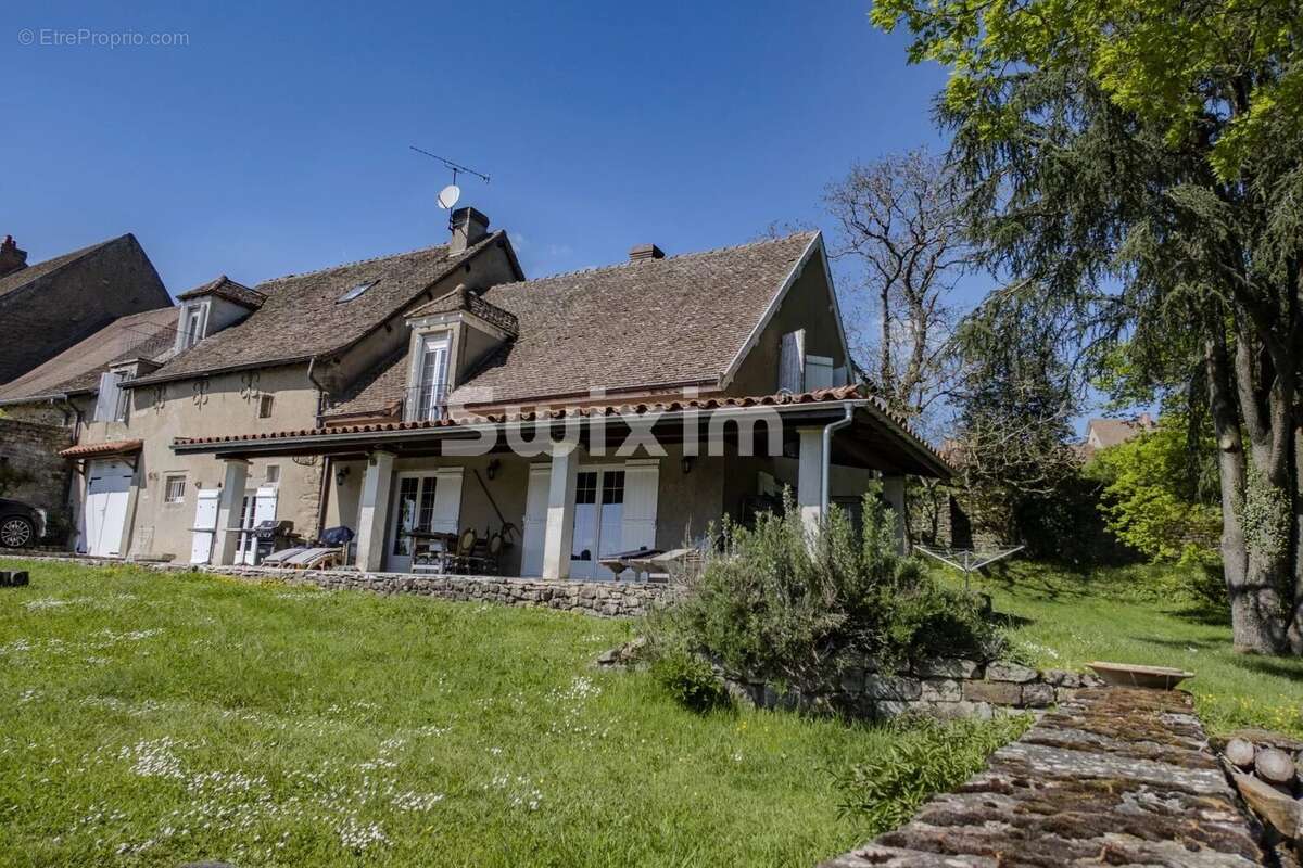 Maison à CHATEL-MORON