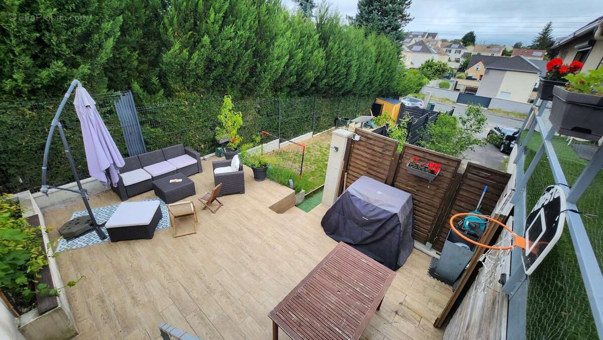 Appartement à SAINT-GERMAIN-LES-ARPAJON