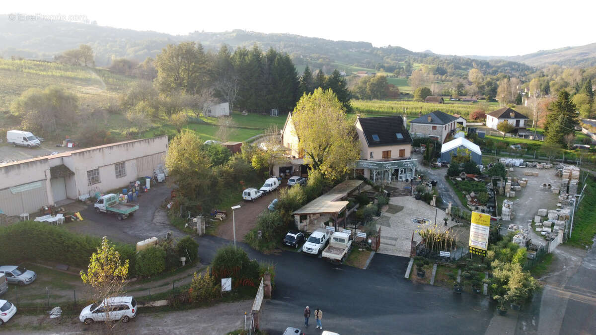 Appartement à AUZITS