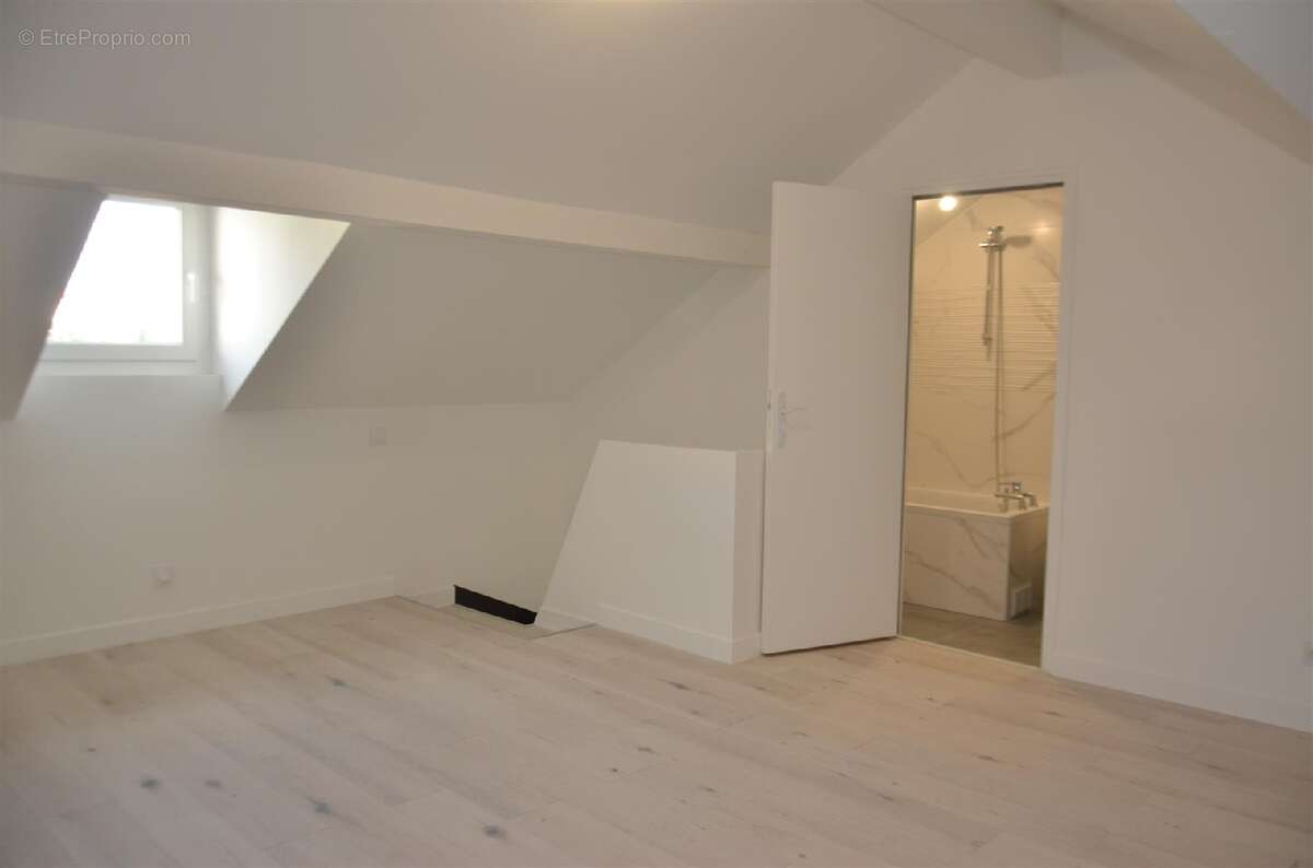 Maison à CHAMPIGNY-SUR-MARNE