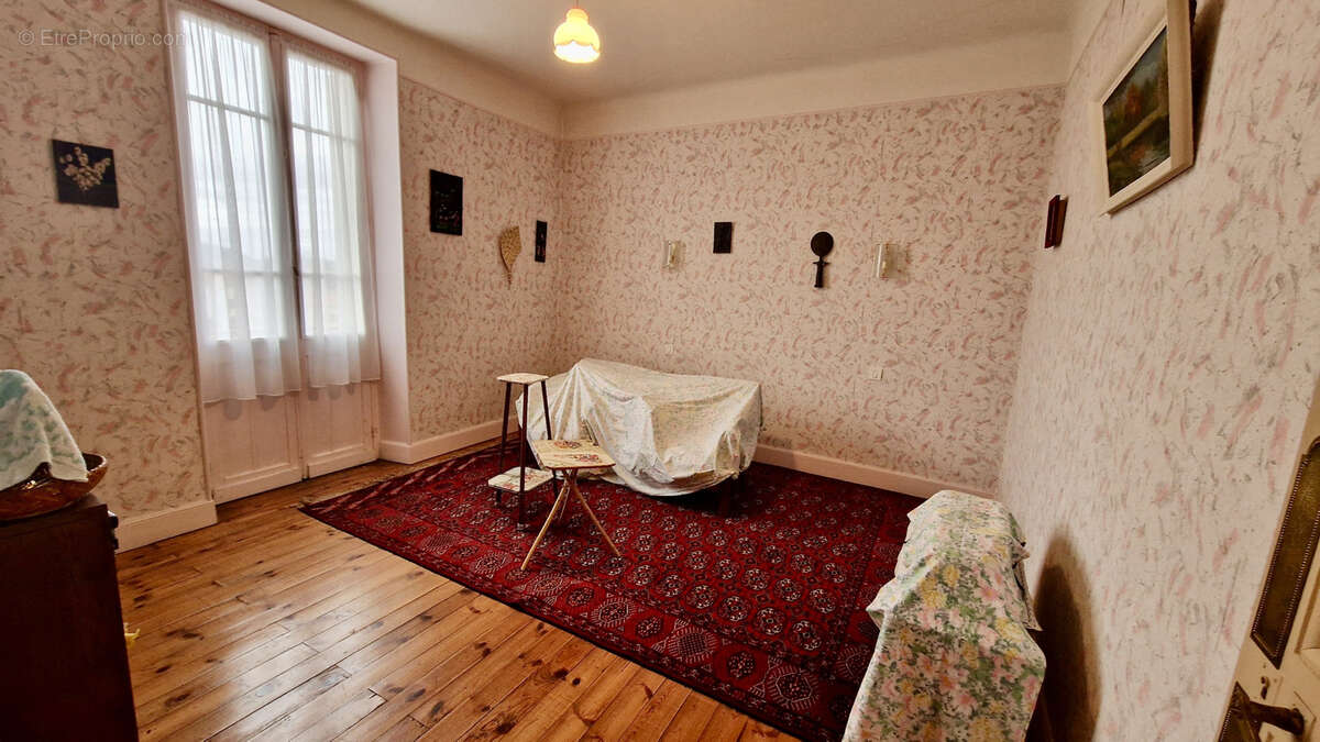 Maison à PAULHAGUET