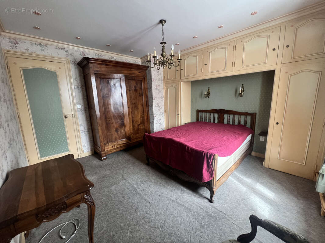 Maison à PONTCHARRA-SUR-TURDINE