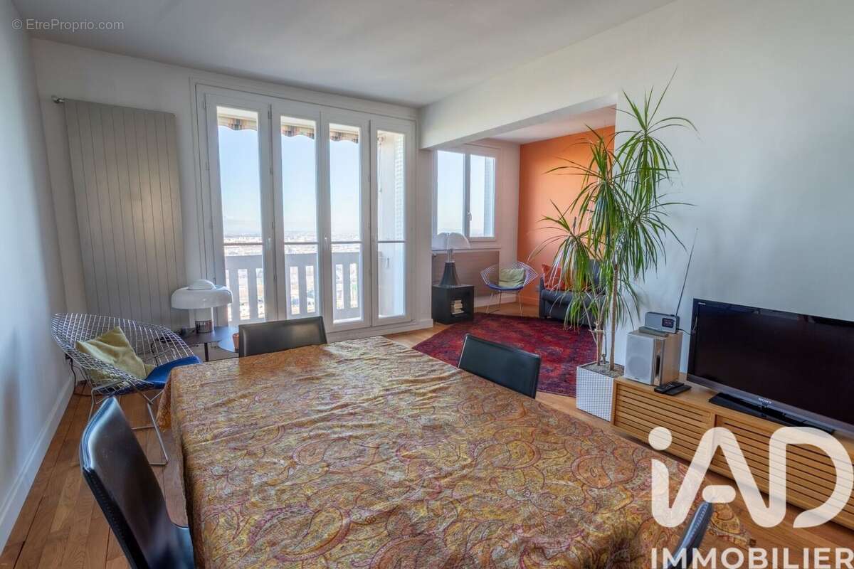 Photo 3 - Appartement à SAINTE-FOY-LES-LYON