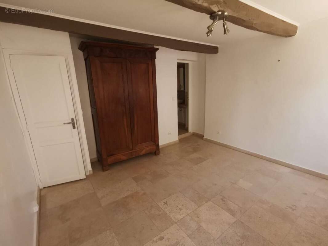 Maison à VILLECROZE