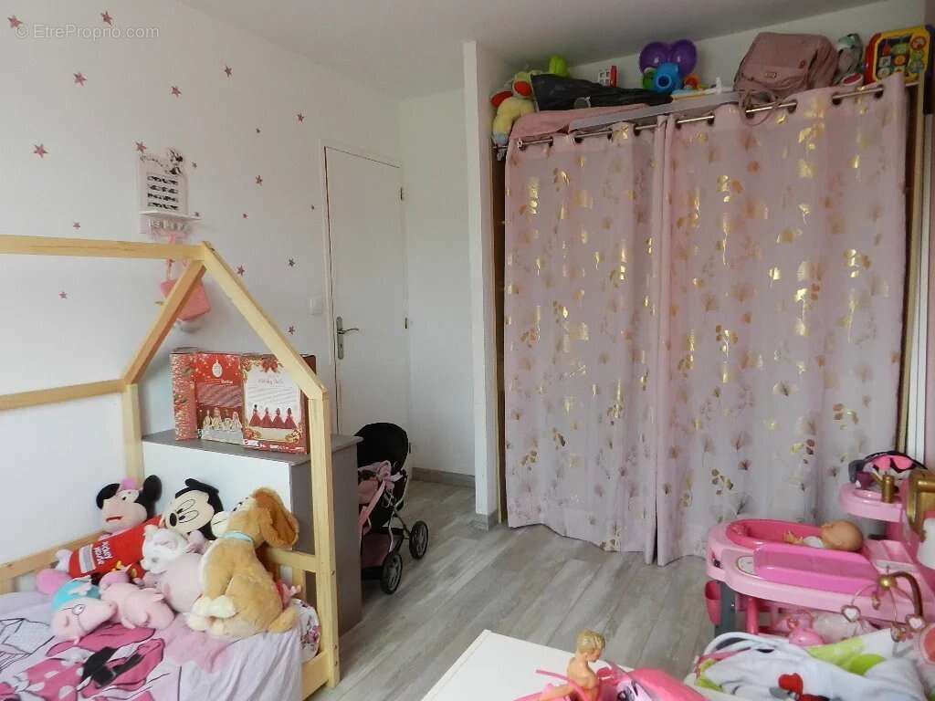 Maison à SAINT-PIERRE-SUR-DIVES