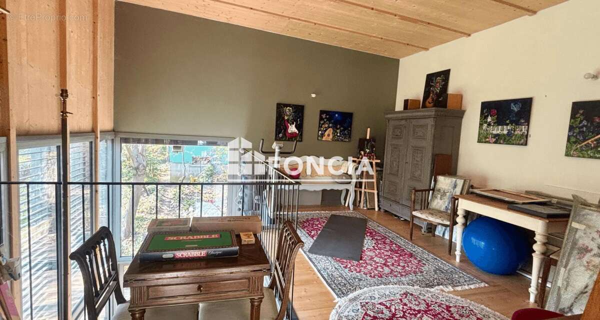 Maison d'architecte de 200 m2 sur terrain de 1280 m2 - photo 20