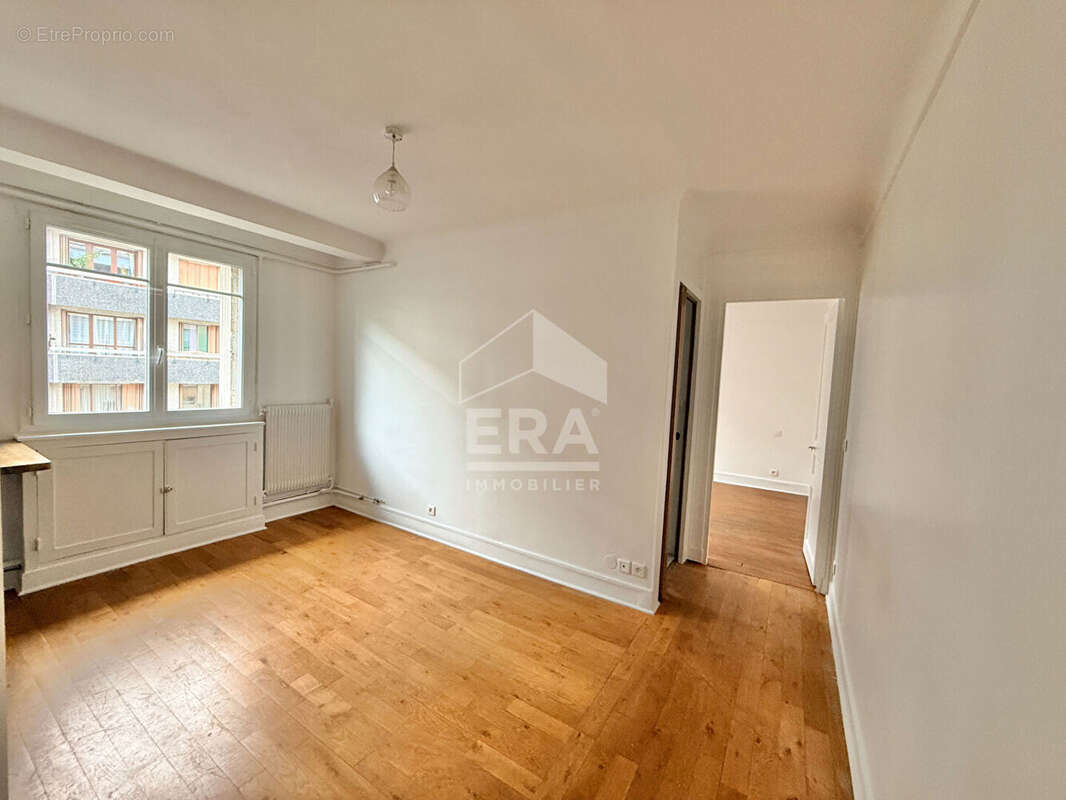 Appartement à PARIS-12E
