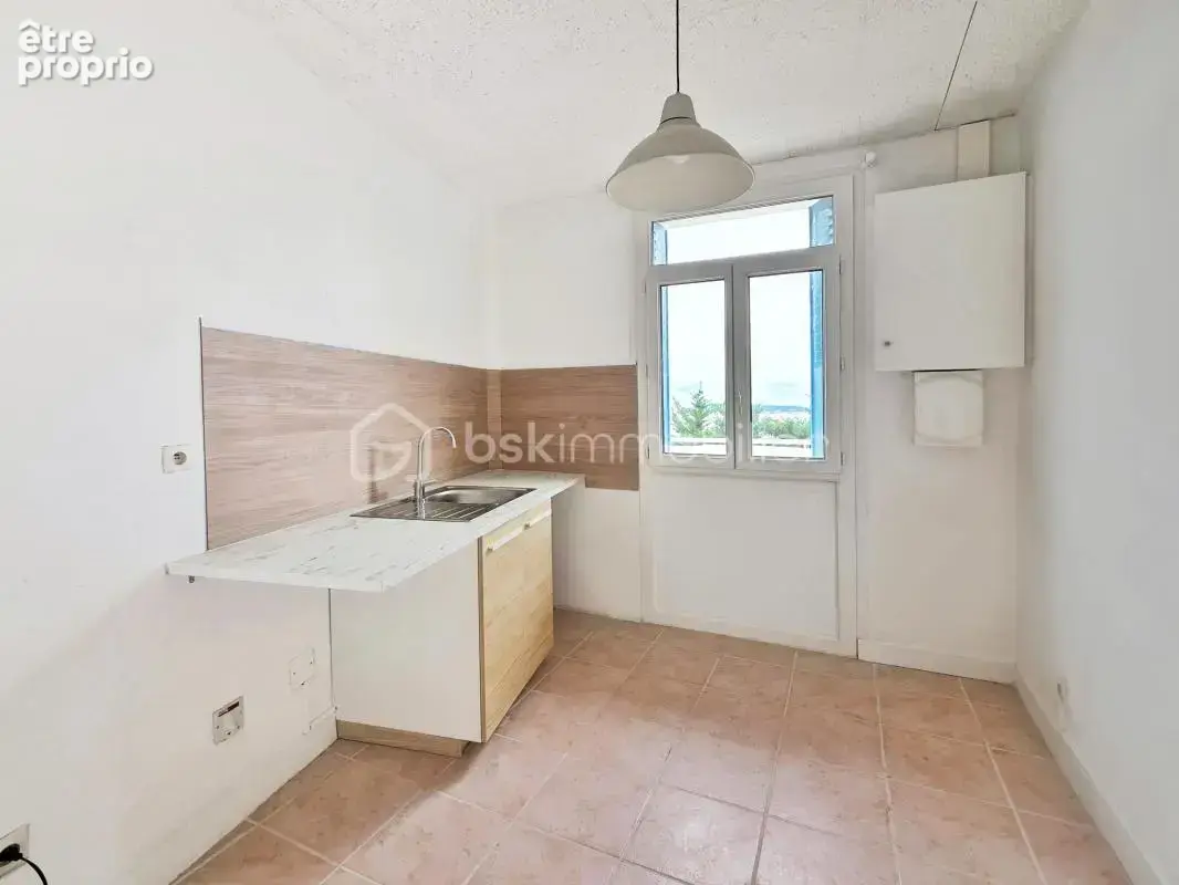 Faron T3 de 64 m² au 1er étage d'une maison. Garage . vue mer - photo 5